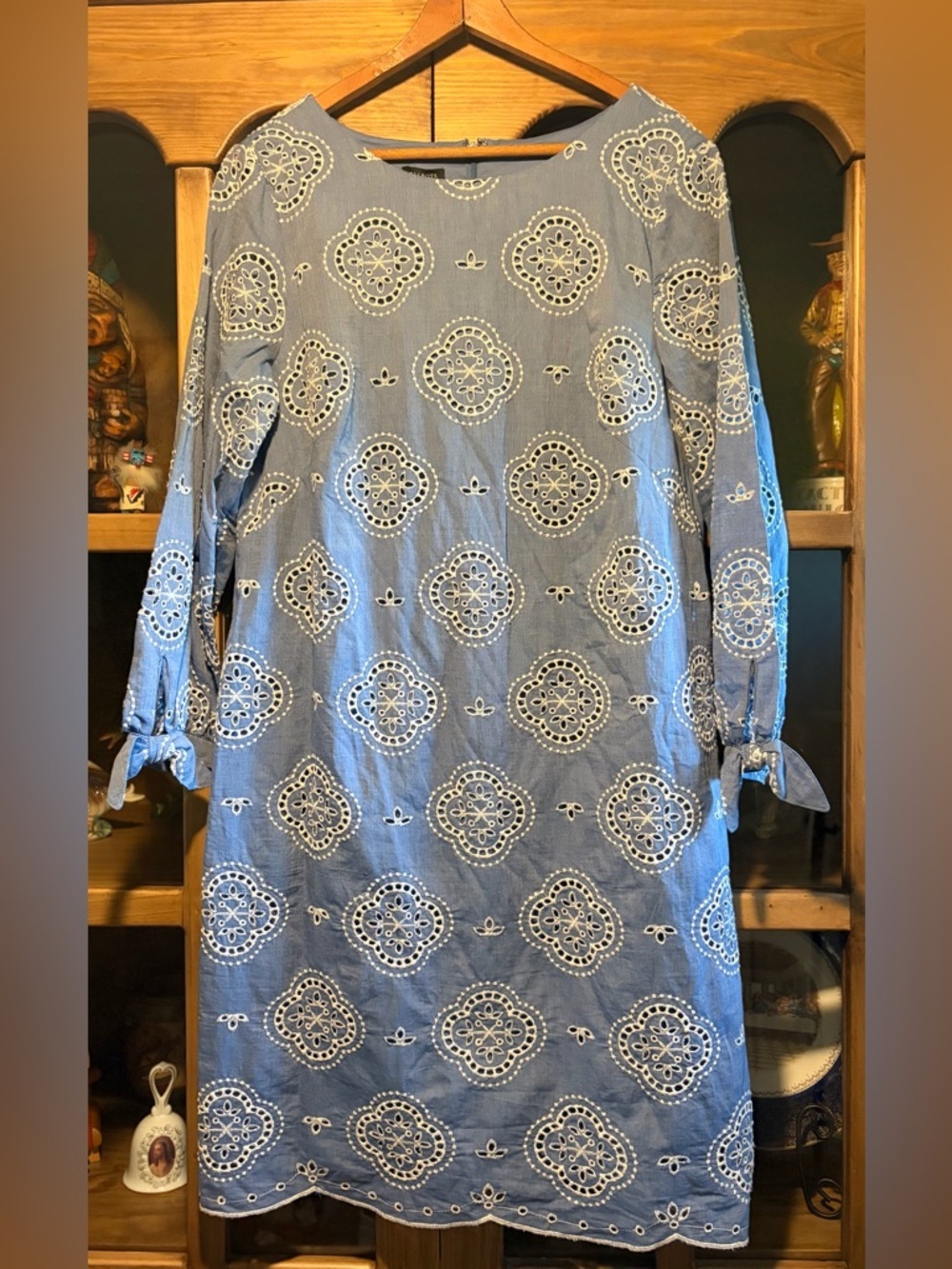 Talbots Tie Sleeve Eyelet Chambray Dress NWT Size 10 - Picture 4 of 12